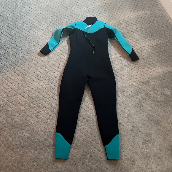 Hevto Women Wetsuit 3/2 Size Small NEW - Picture 2 of 4